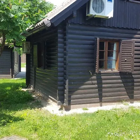 Apartma - Brunarica 69 *